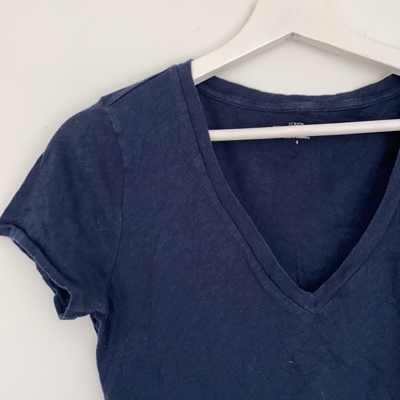 J. Crew Vintage Cotton Navy Blue Short Sleeve V-Neck Shirt Small - Picture 2 of 5